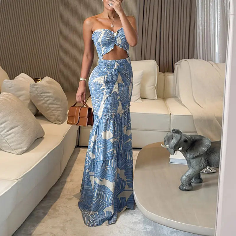 Women's Tropical Floral Print Smocked Maxi Dress Ruched Bandeau Cutout Summer Vacation Dress Elegant Shirred Ruffle Hem Mermaid Beach Dress/Summer Dress/Seaside Vacation Sleeveless Skirt